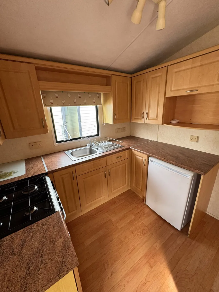 2005 Willerby Westmorland – 3 Bedroom Statiaravan - Image 3