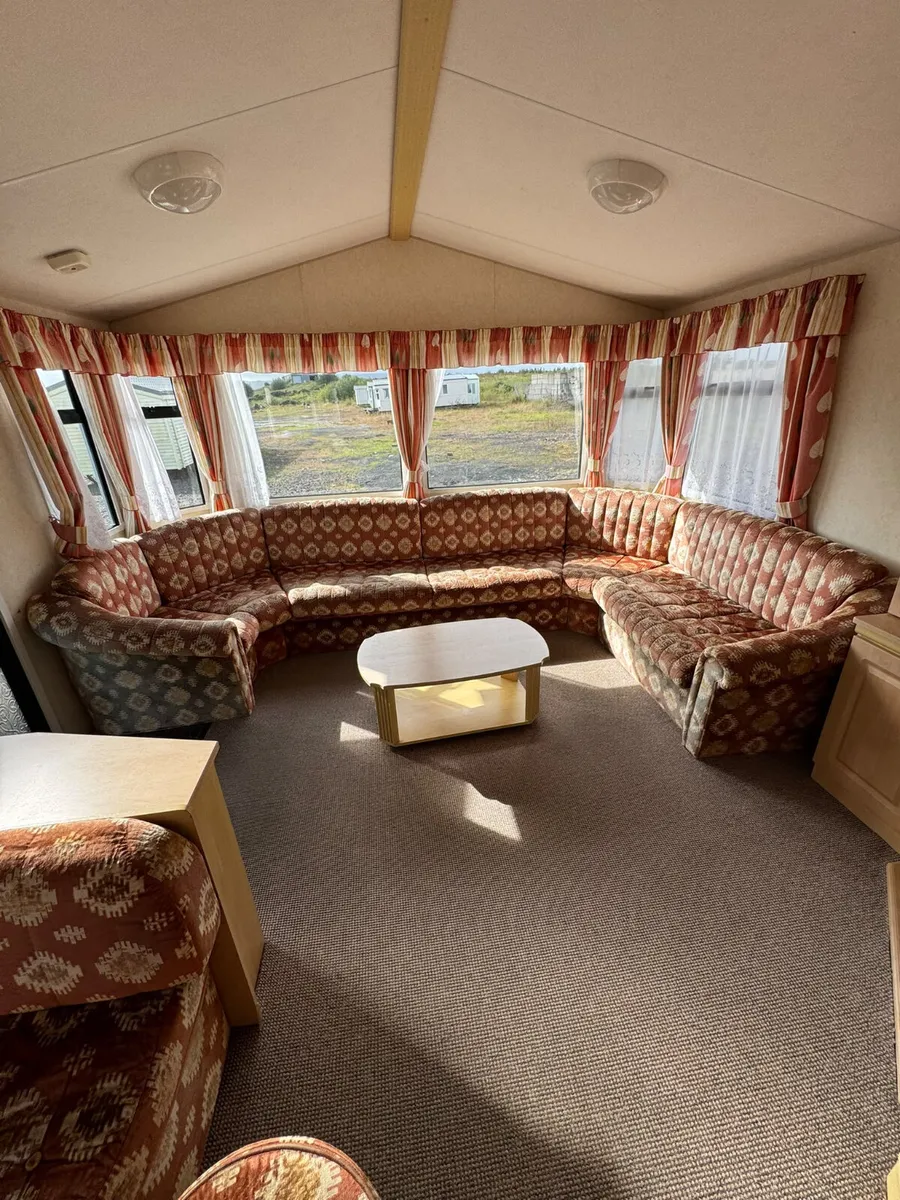 2005 Willerby Westmorland – 3 Bedroom Statiaravan - Image 2
