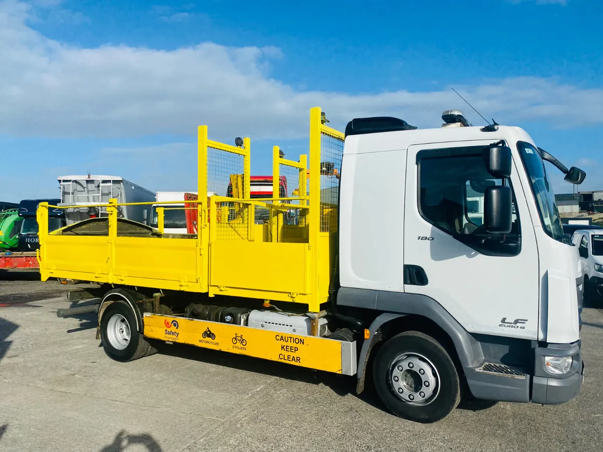 2016 Faf LF180 tipper Swing crane 90k kms - Image 2