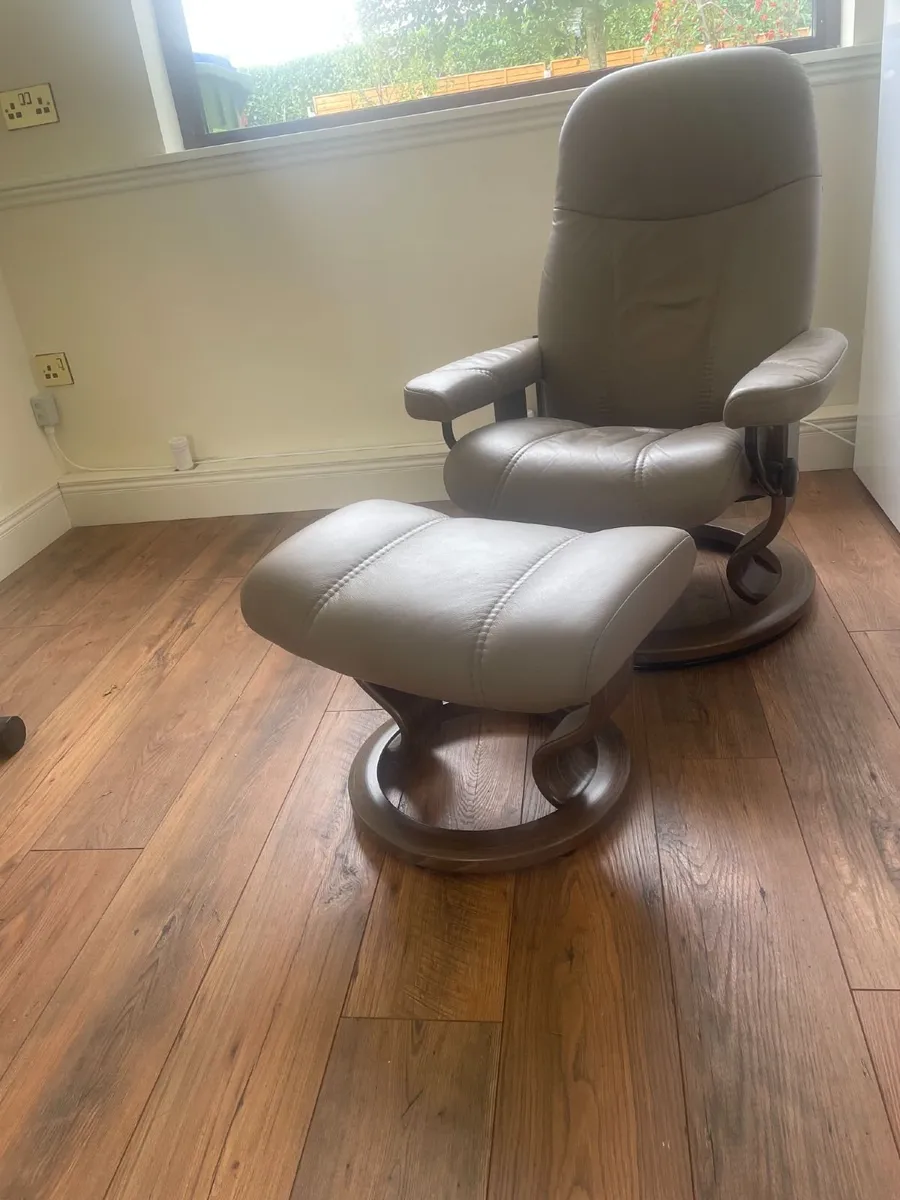 Ekornes Stressless Leather Recliner & Footstool