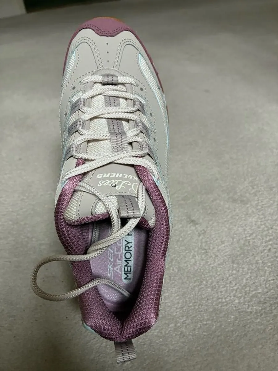 sketchers - Image 4
