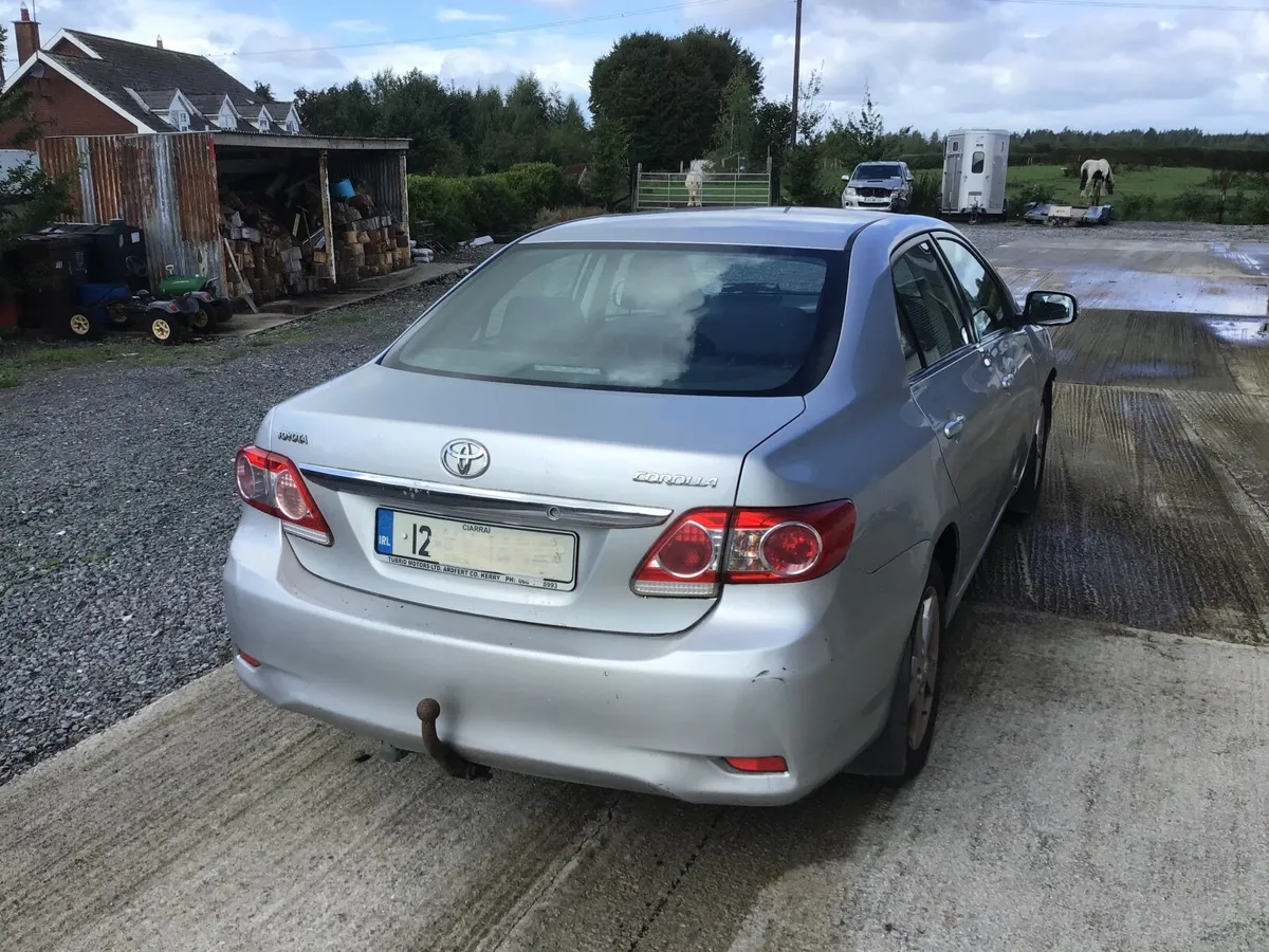 2012 Toyota Corolla diesel - Image 2
