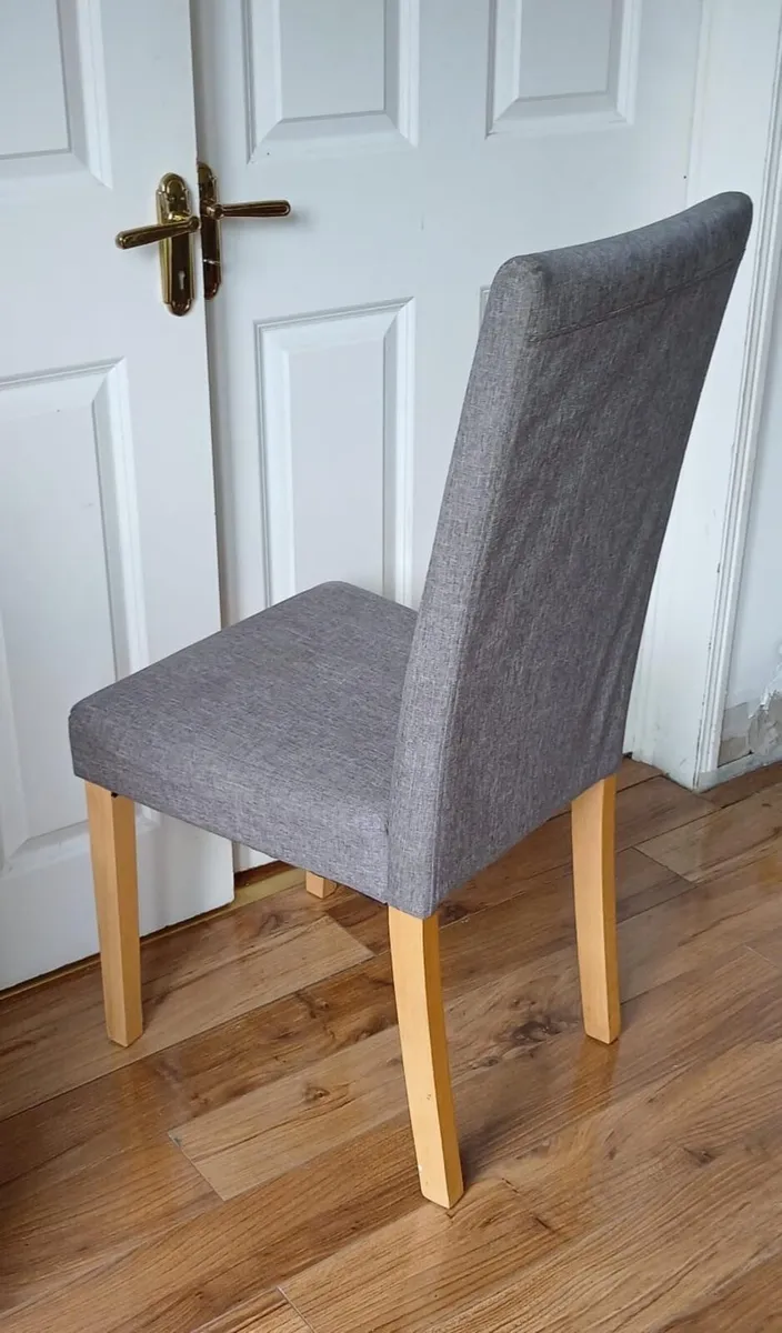 4 kitchen chairs - Image 1
