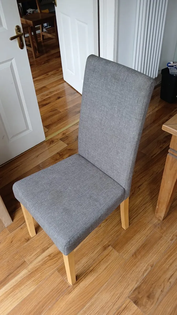 4 kitchen chairs - Image 2