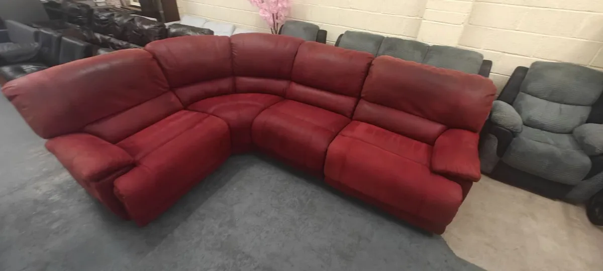 Recliner Corner Couch - Image 3