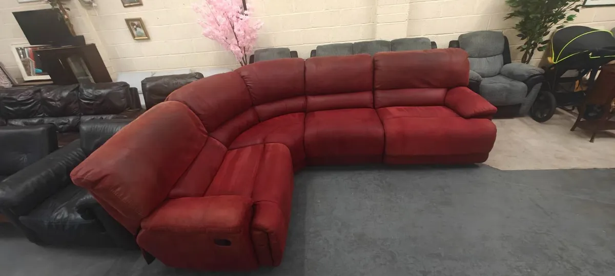 Recliner Corner Couch - Image 4