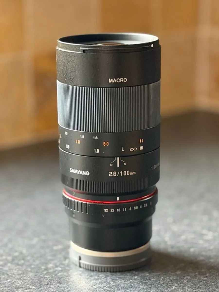 camera lens - Image 1