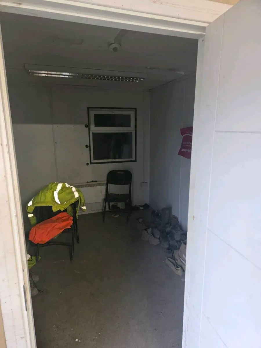 Site office / Canteen - Image 2