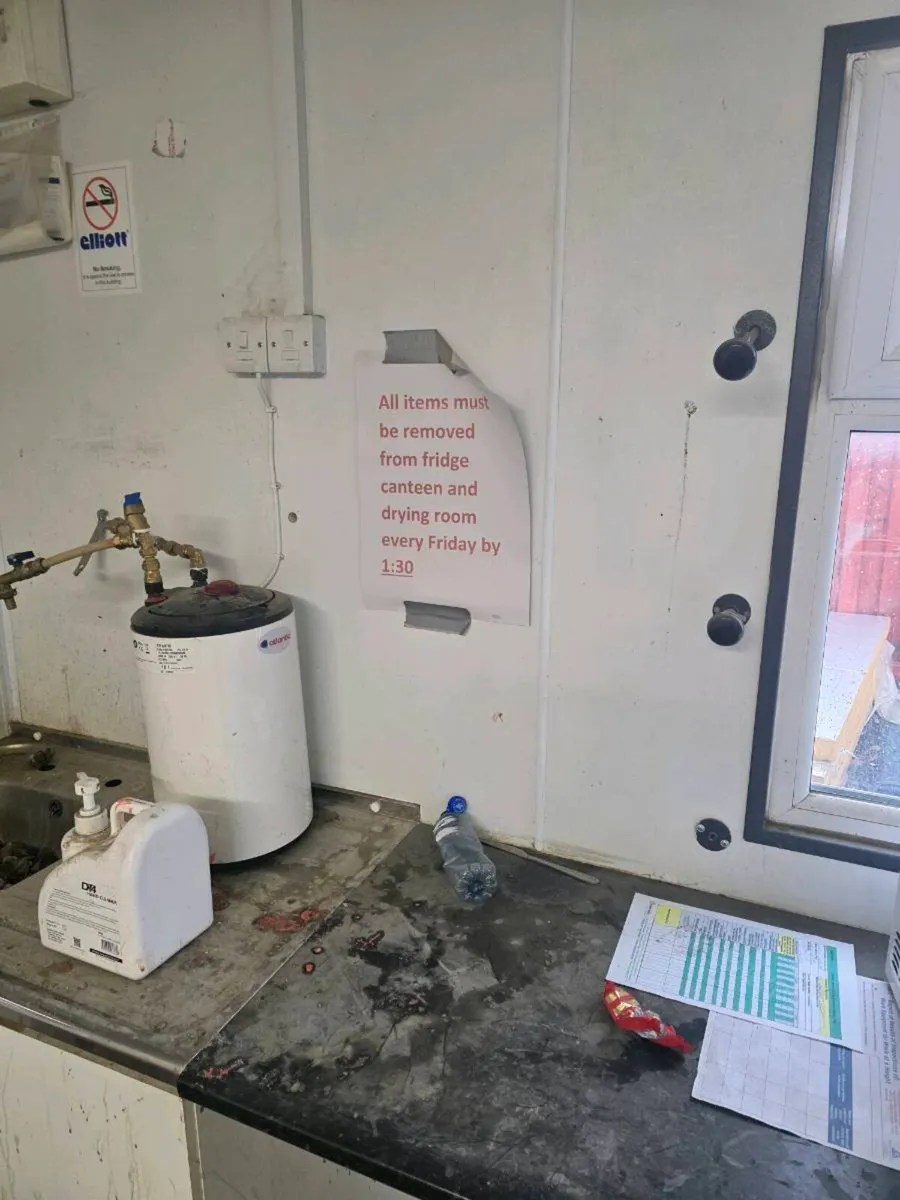 Site office / Canteen - Image 3