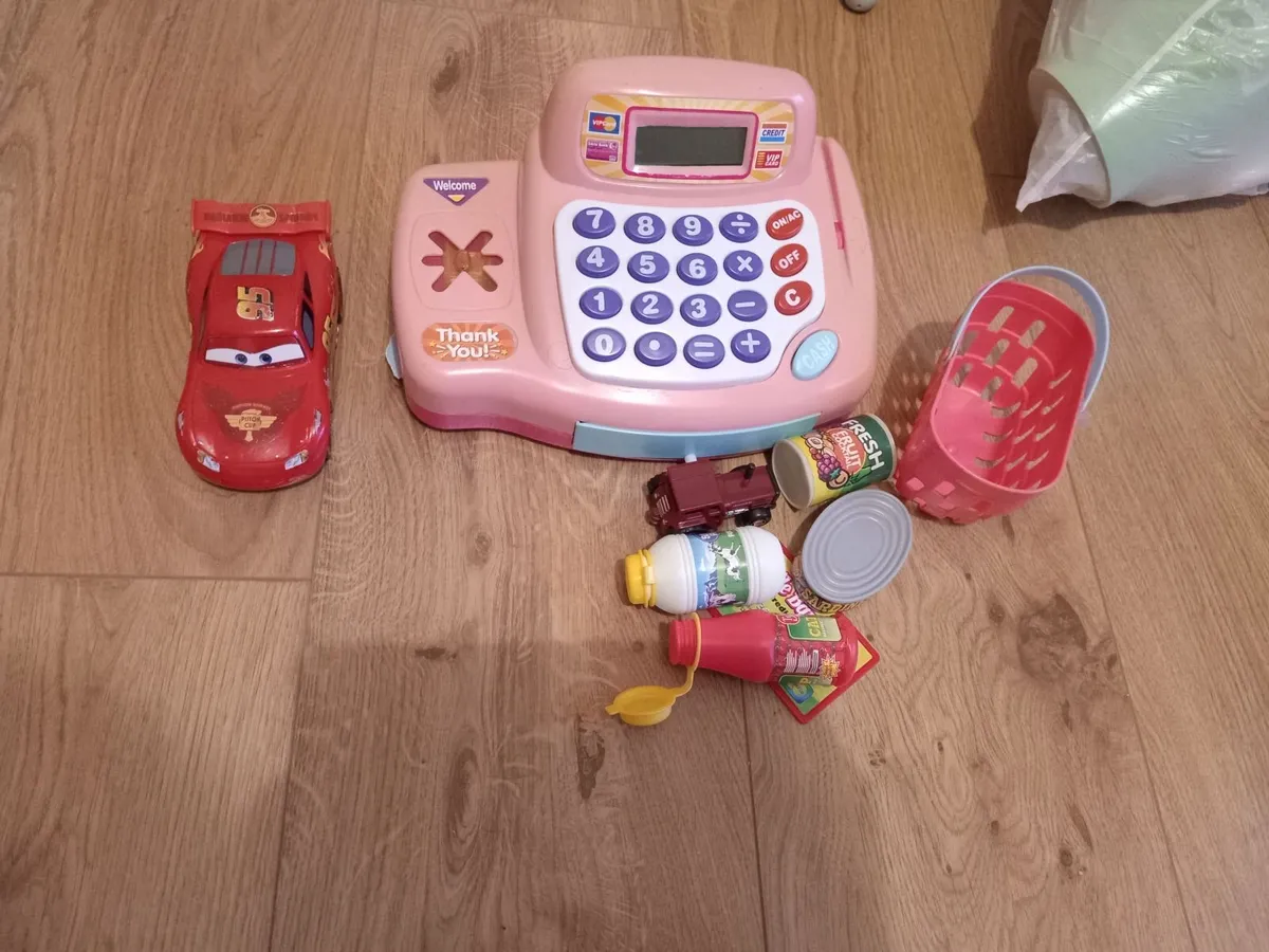 Toys - Image 3