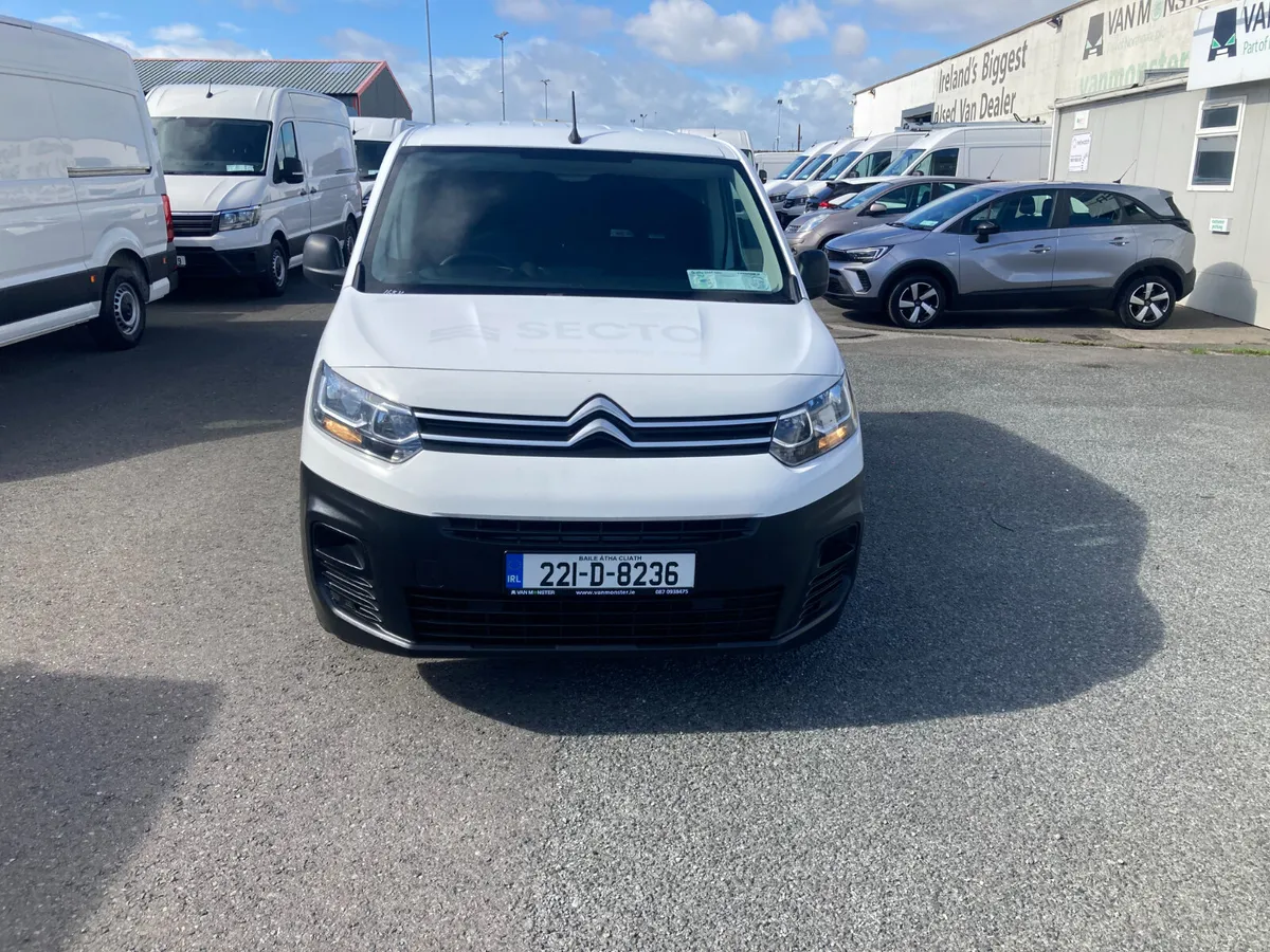 Citroen Berlingo 2022 - Image 2