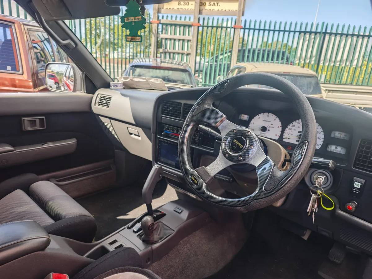 Hilux surf ssr 3.0td 1kzn New CVRT - Image 4