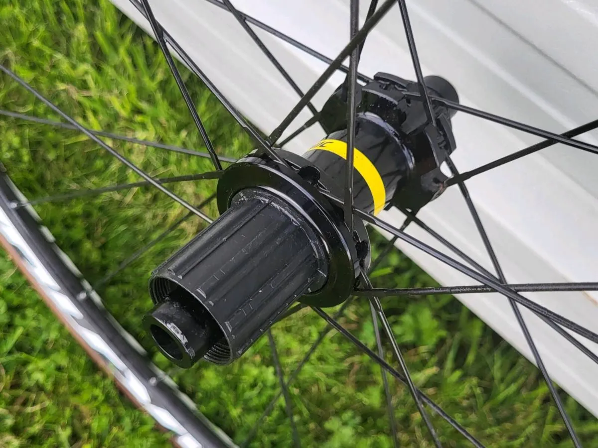 Mavic Aksium Disc Wheelset - Image 4