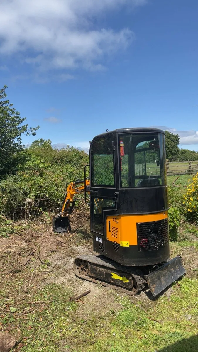 1.3T mini digger diesel - Image 4