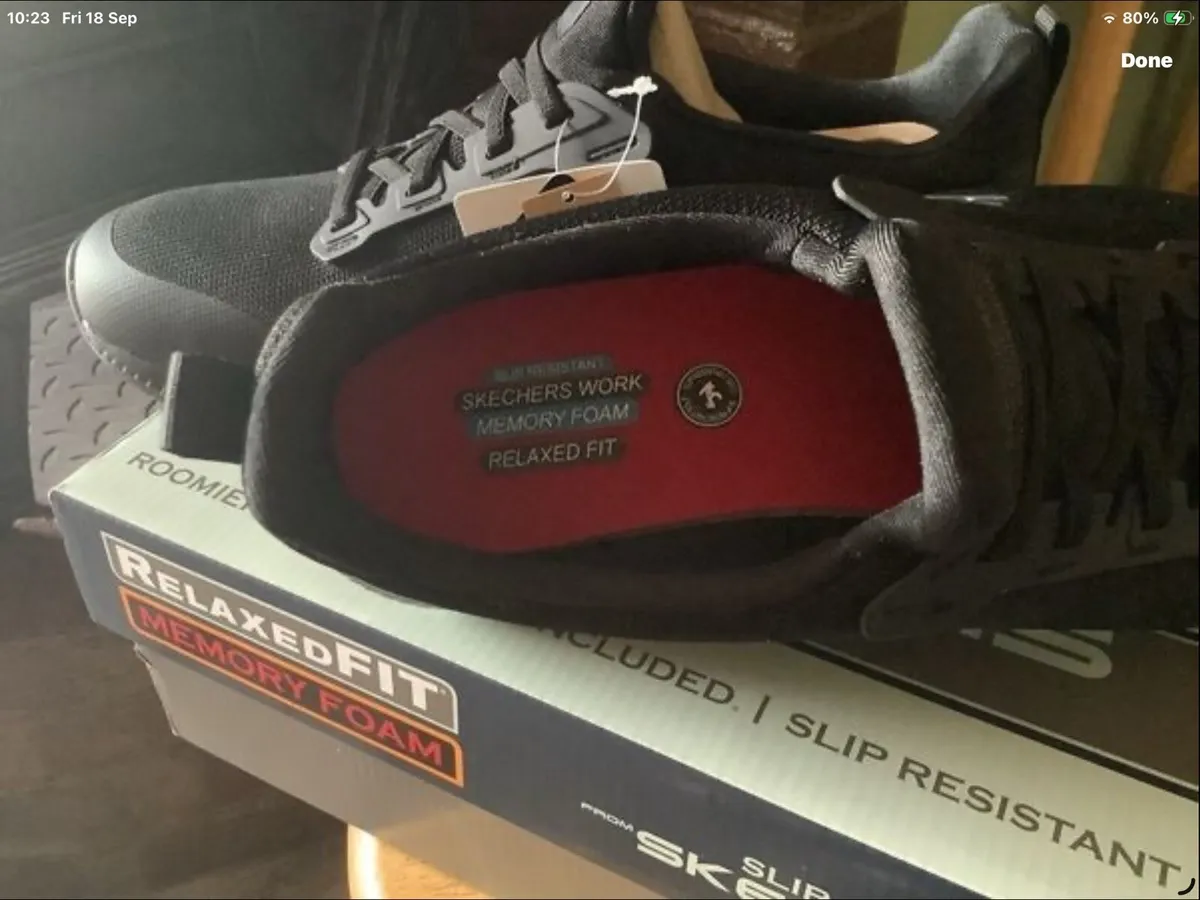 New Skechers trainers black size 6 (Ladies) - Image 3