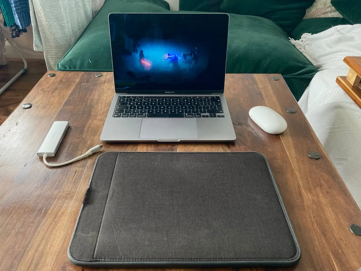 MacBook Pro - Image 2