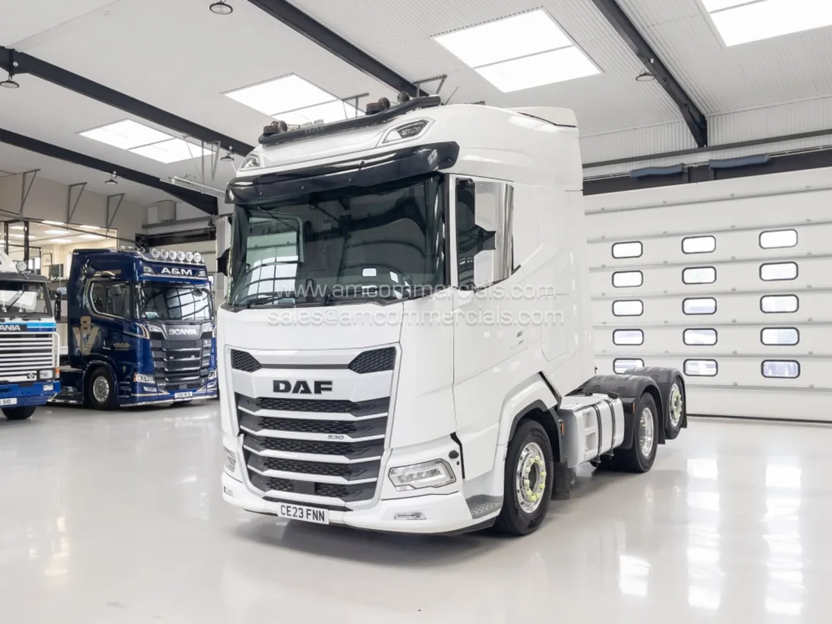 2023 (23) DAF XG 530 6X2 Rear Steer - Image 3