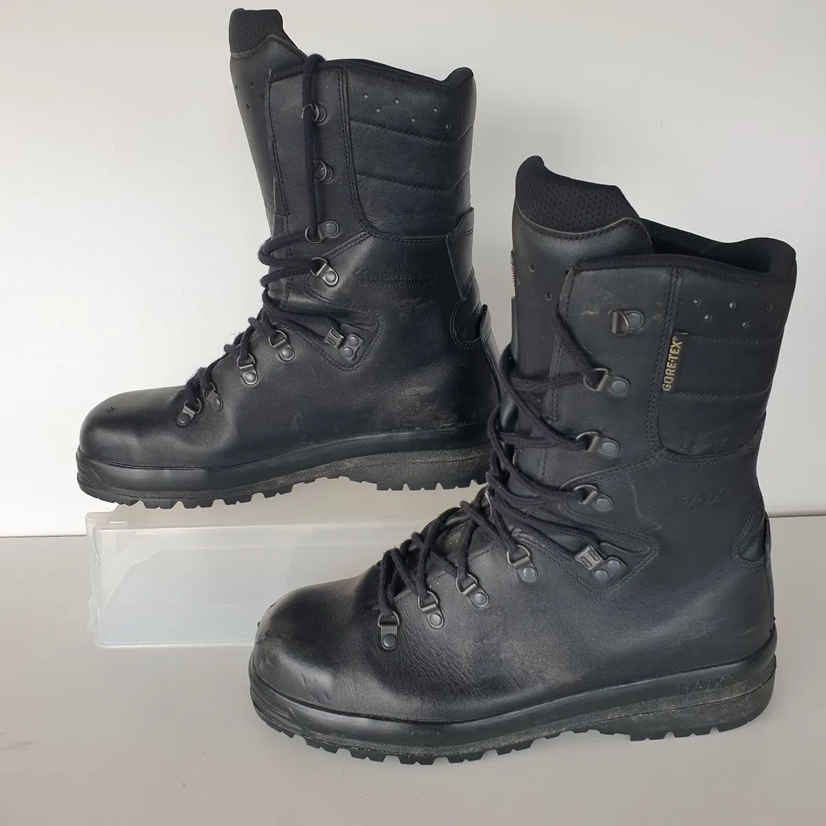 Haix Tibet goretex work boots size 10 steel toe - Image 3