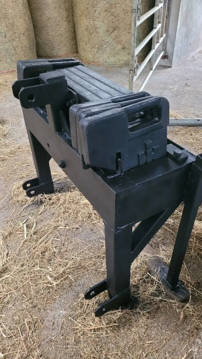Rear tractor weight - Image 3