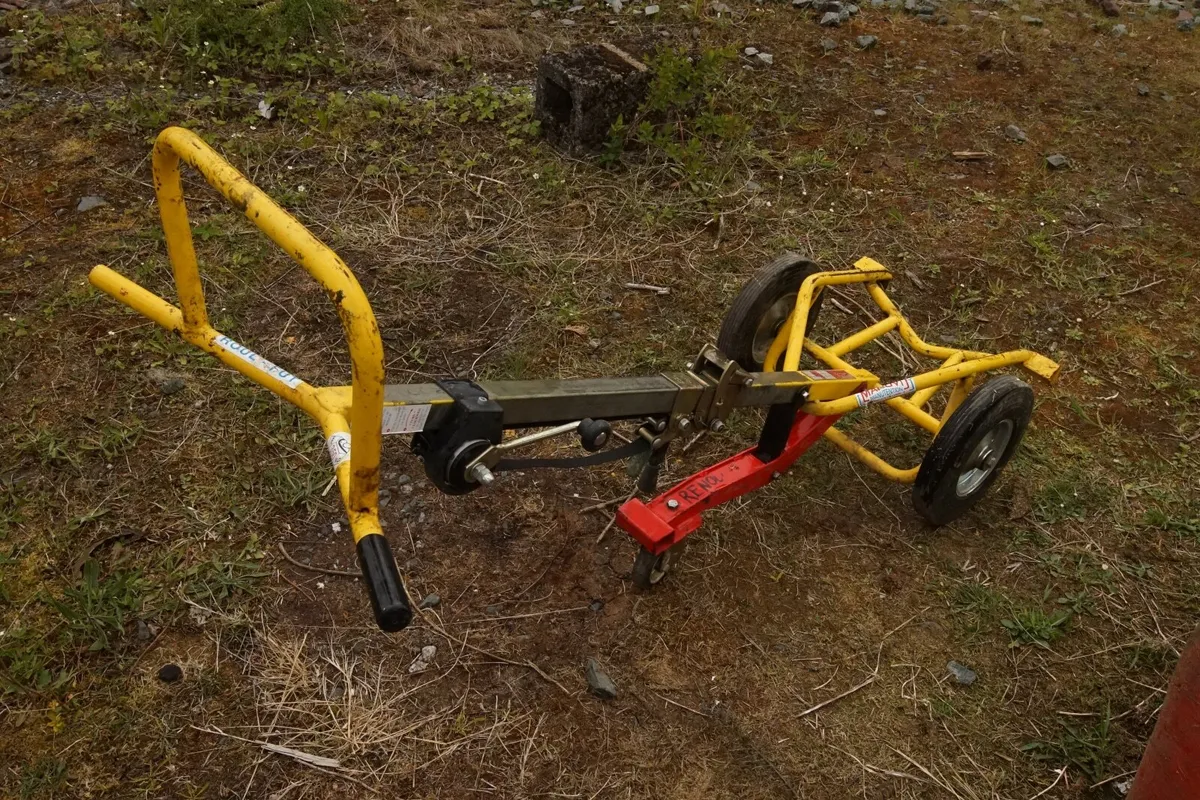 Manuvit 350 kg drum-handling trolley - Image 1