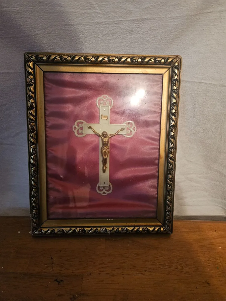 Vintage Religious Piece - Image 1
