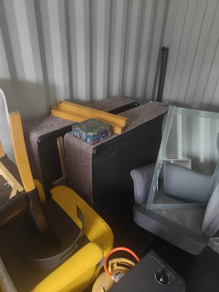 Abandoned Storage Unit – Clear Contents - Image 2