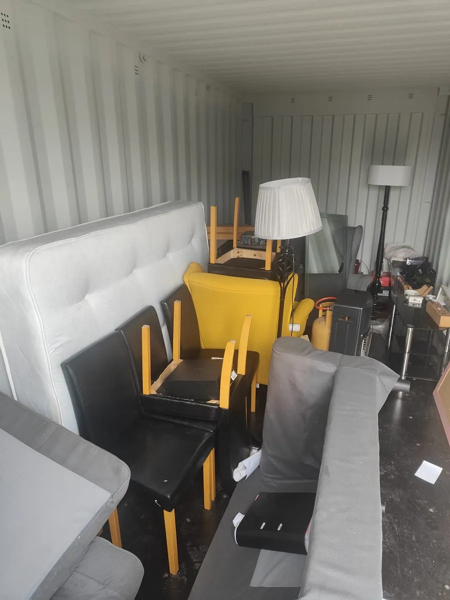 Abandoned Storage Unit – Clear Contents - Image 4
