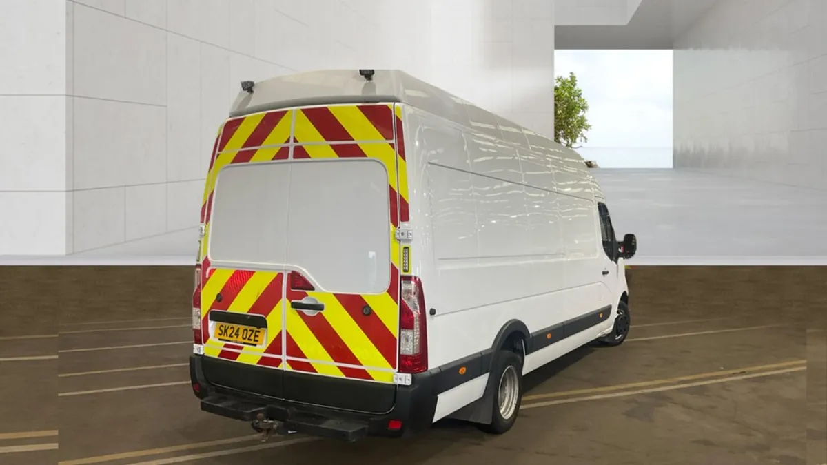 VERY RARE 2024 NISSAN INTERSTAR 2.3 165 BHP L4H3 - Image 4