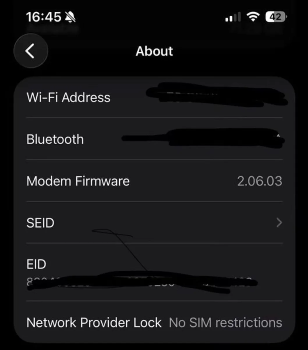 iPhone 16e 128gb - good as new - Image 3