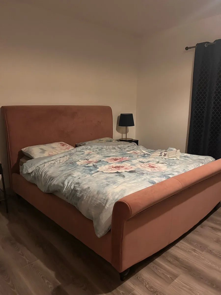 Super king bed - Image 1