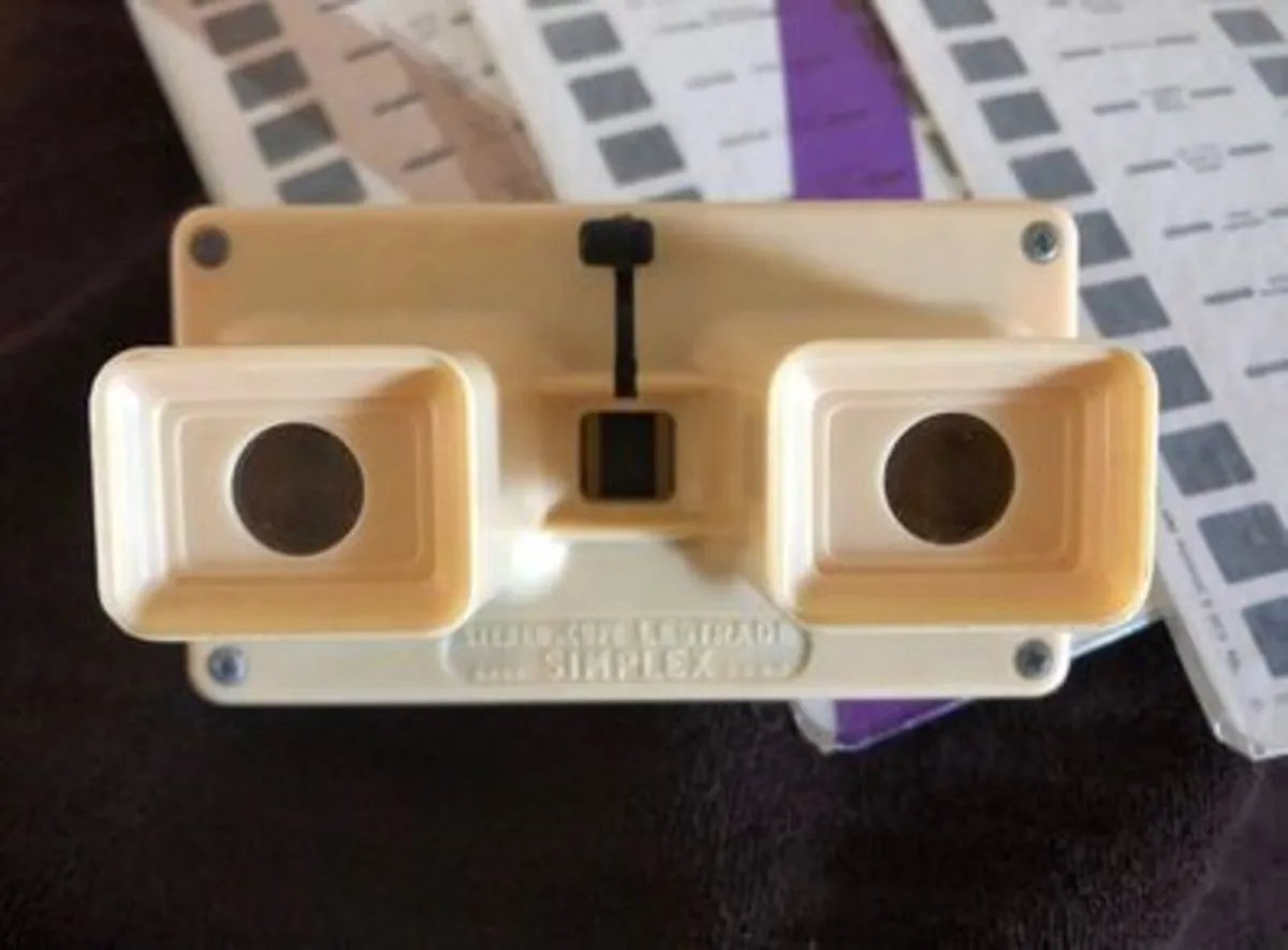 Three D Lestrade stereoscope viewer - Image 1