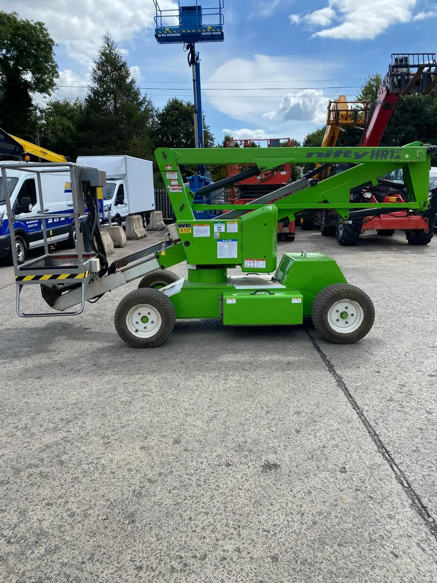2015 NIFTYLIFT HR12 NDE 40FT ELECTRIC/DIESEL BOOM - Image 2