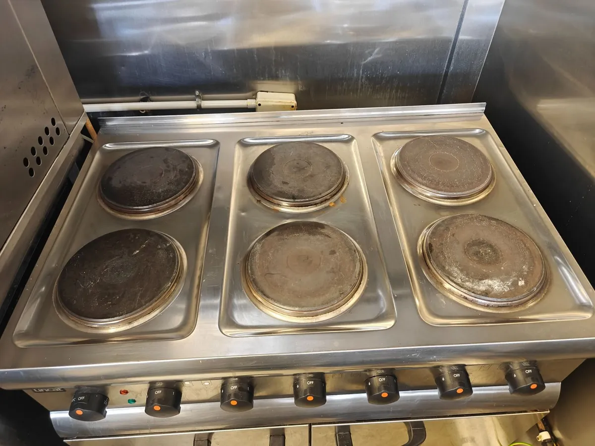Lincat Silverlink 600 6-Plate Electric Oven Range - Image 3