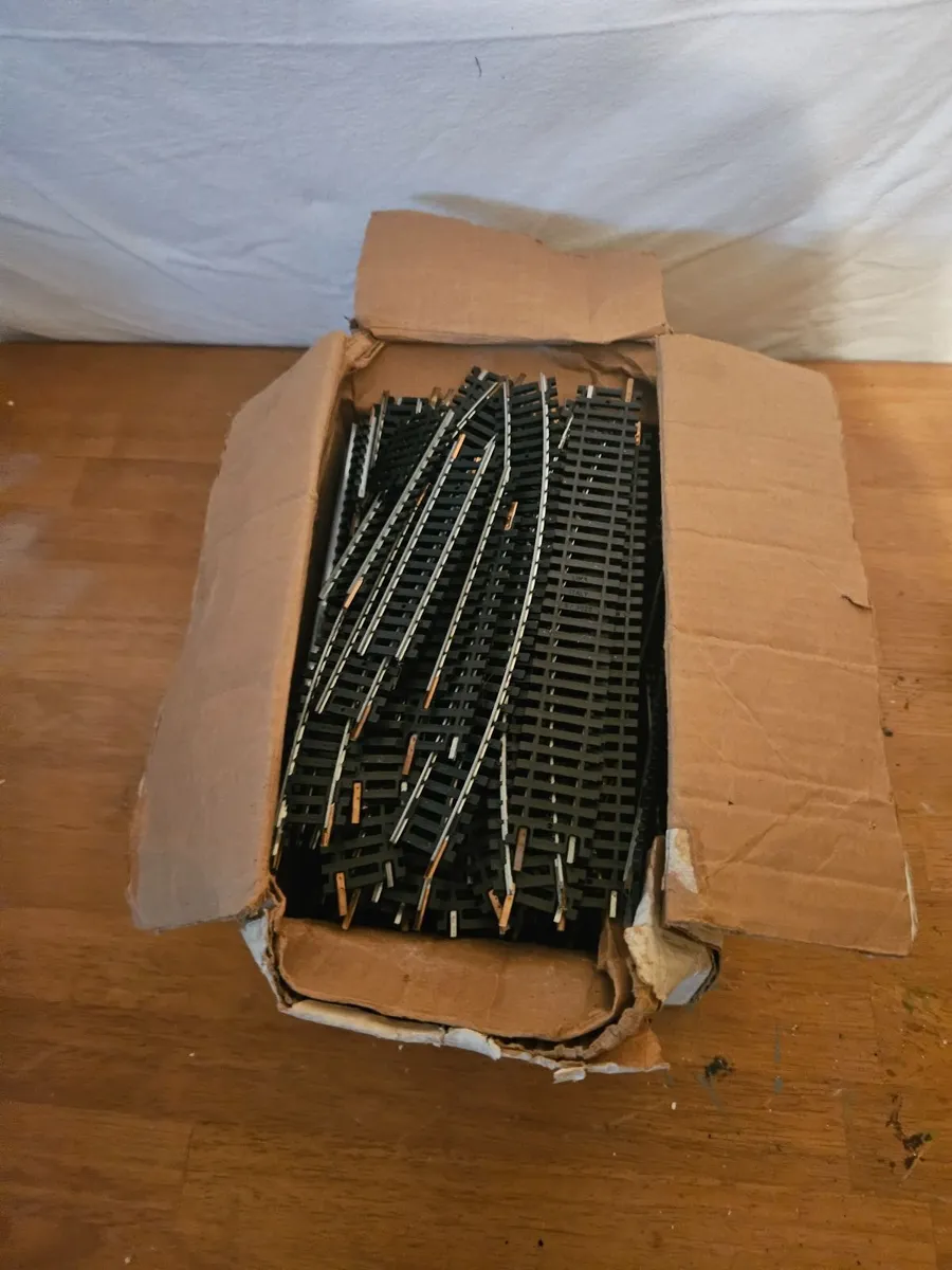 Hornby Lima OO Gauge Track 72 Pieces - Image 2
