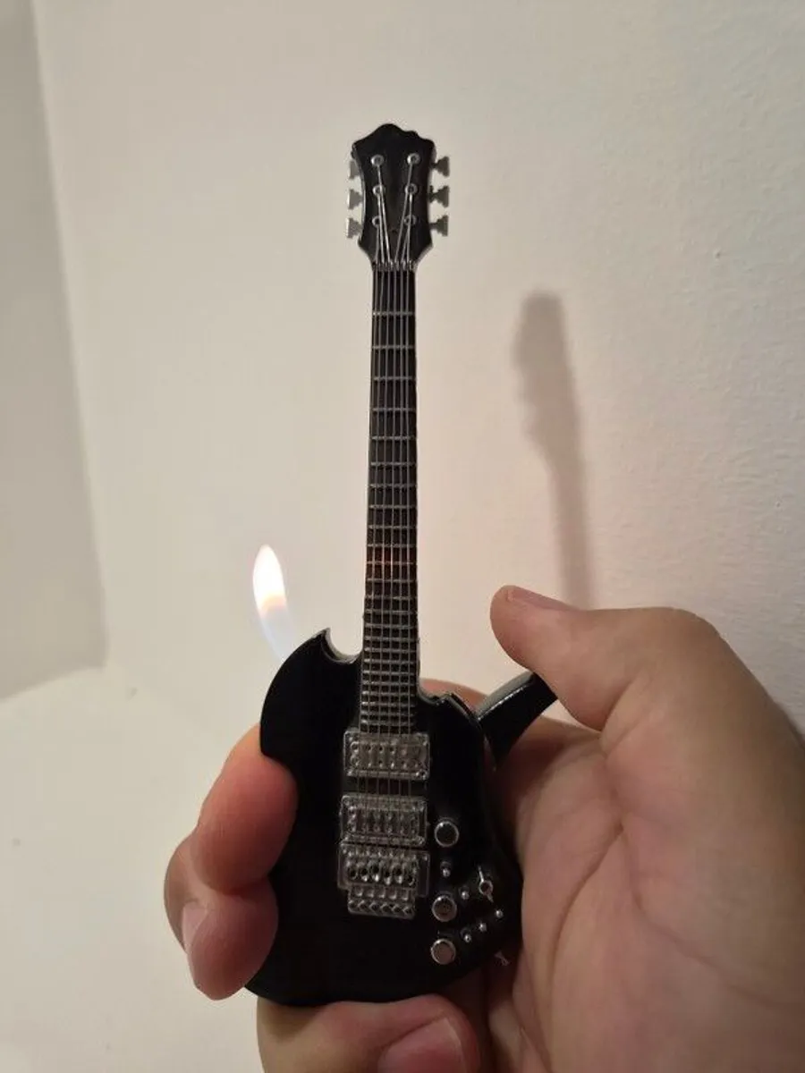 Guitar Lighter - Image 4