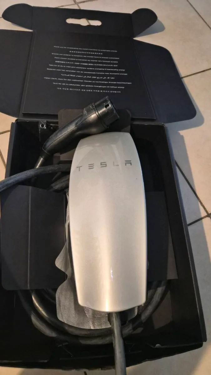 Tesla Wall Connector Gen 2 - Image 2