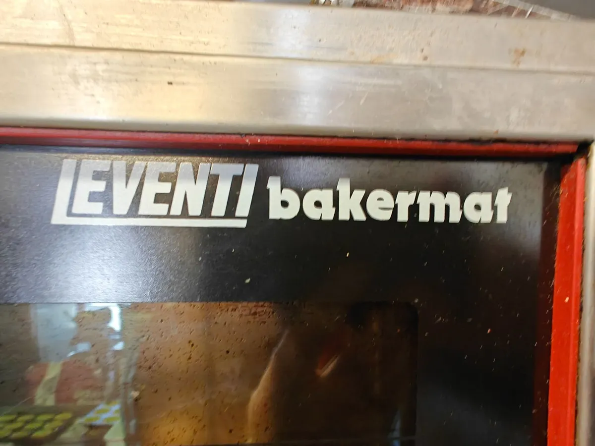 Leventi Bakermat L.K.S. Commercial 5-Tray Oven - Image 2