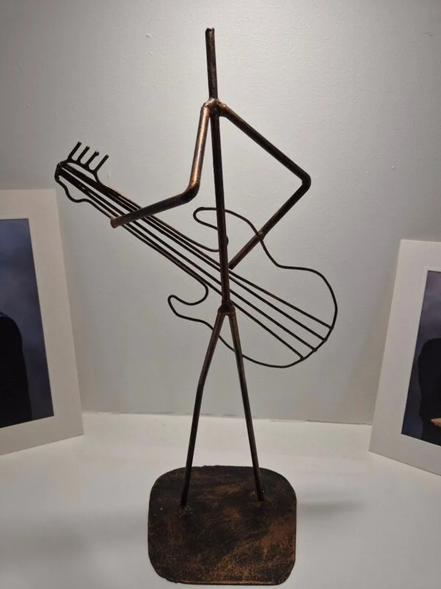 Guitar Man - Image 3