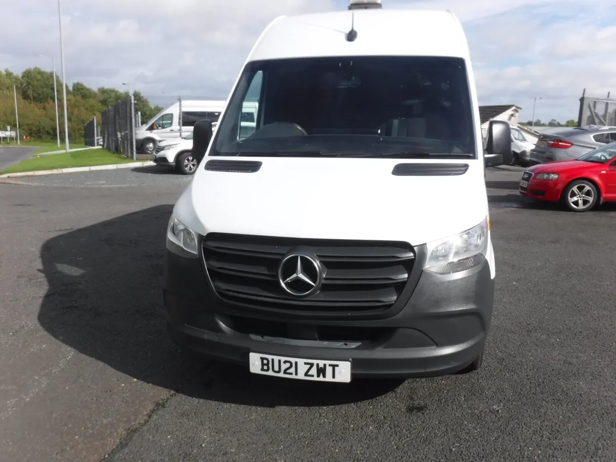 Mercedes Sprinter 316 2021 MWB High roof . - Image 3