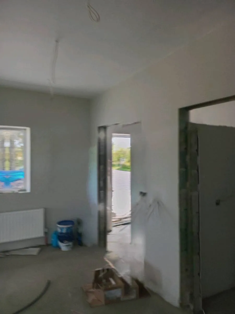 Plasterer - Image 3