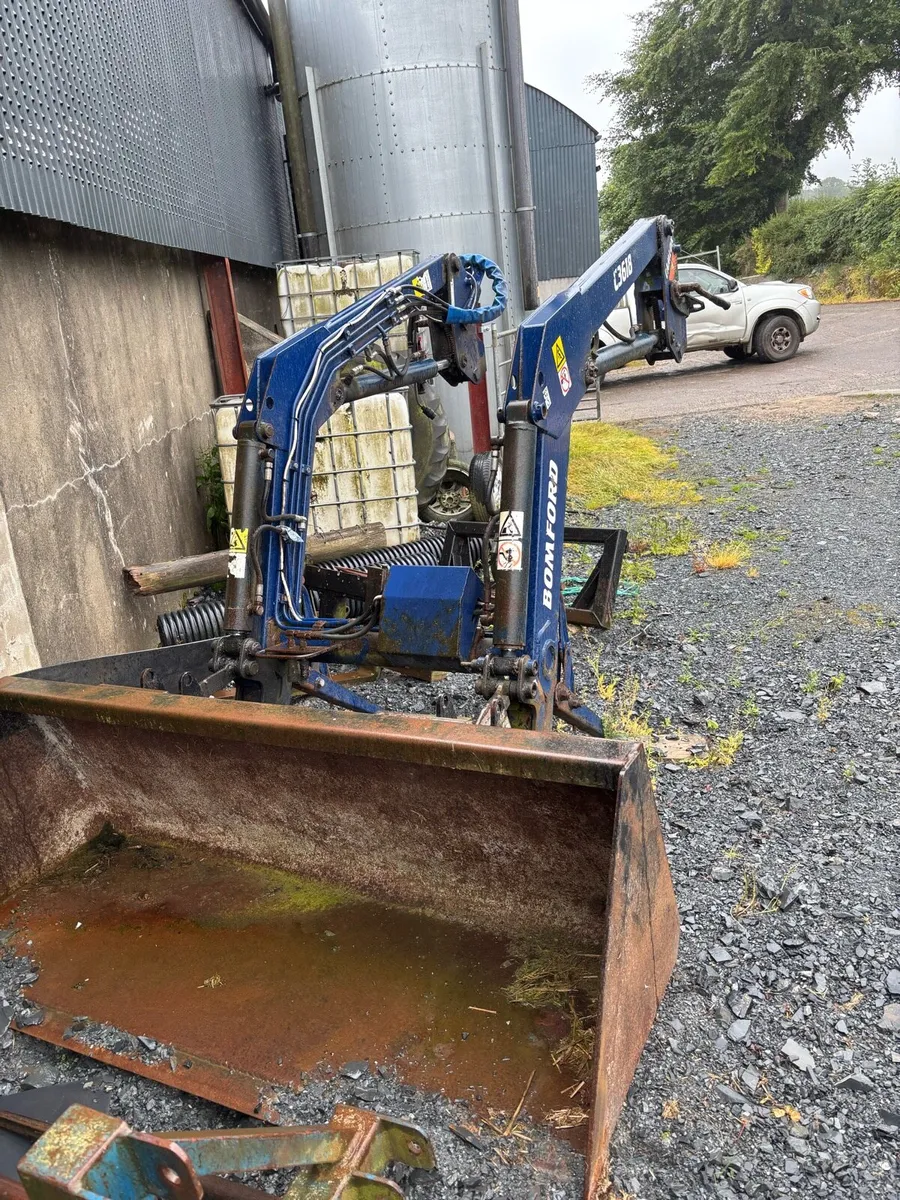 Bomford front loader - Image 2
