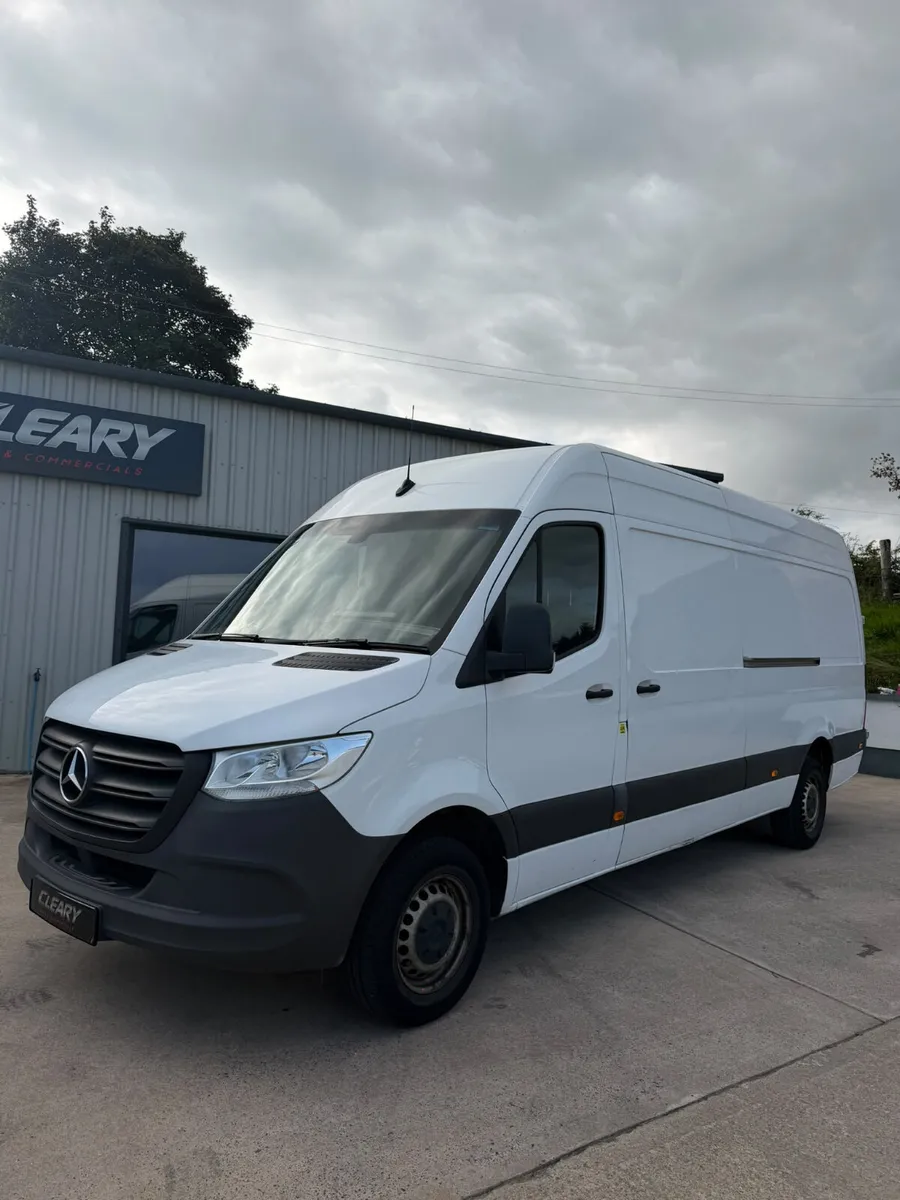 Mercedes-Benz Sprinter 2022 - Image 1