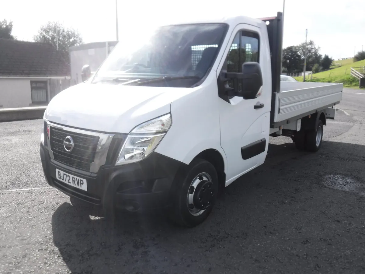 Nissan Interstar 2022 3500kg gross twin rear wheel - Image 2
