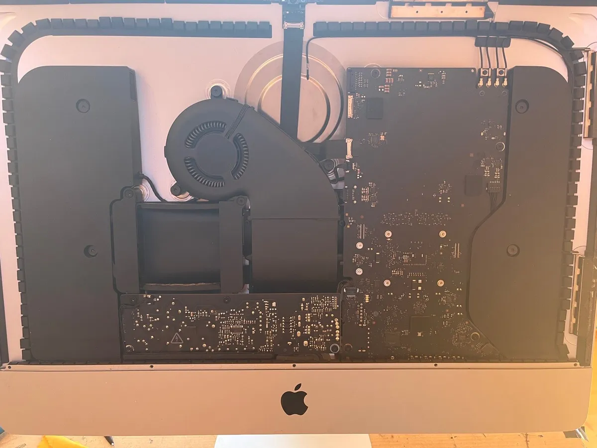 Apple iMac A1418 - Image 3
