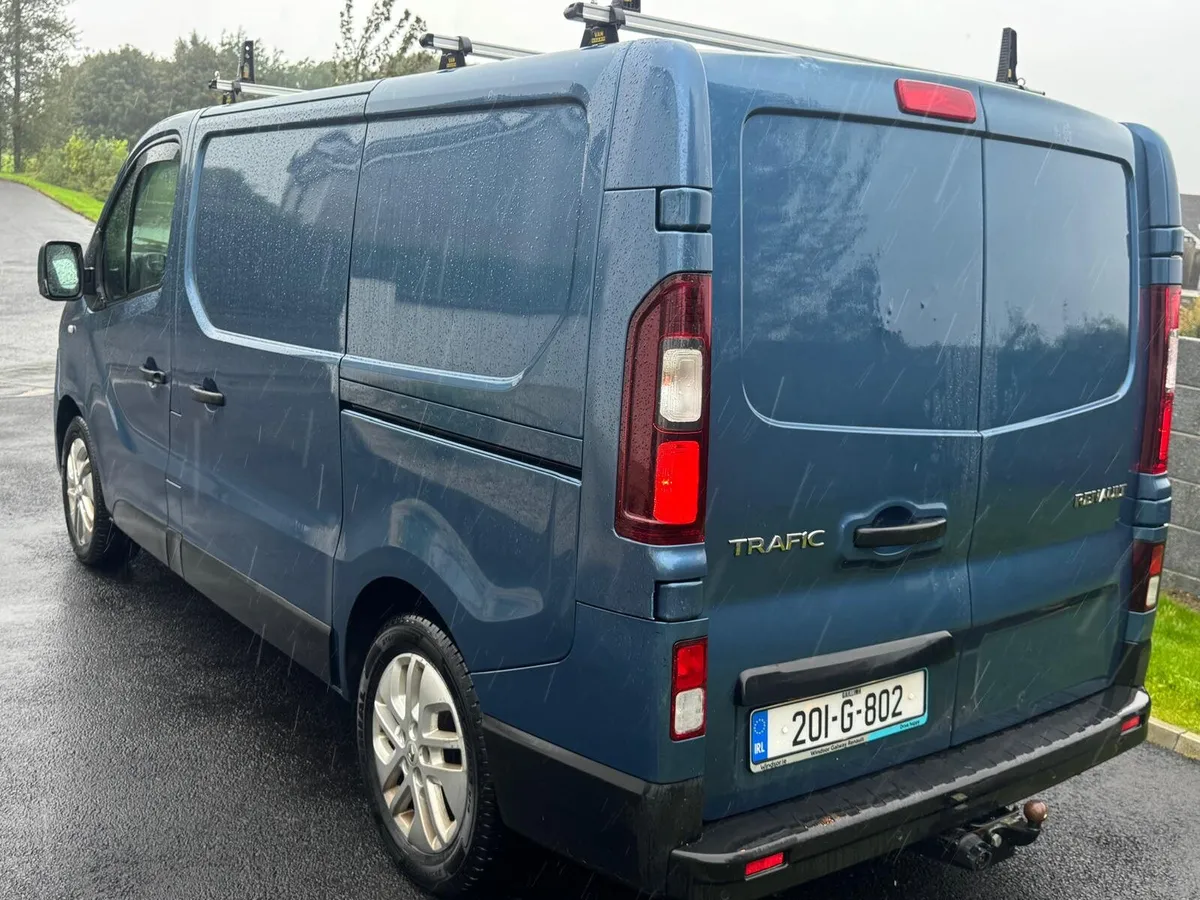Renault traffic - Image 3