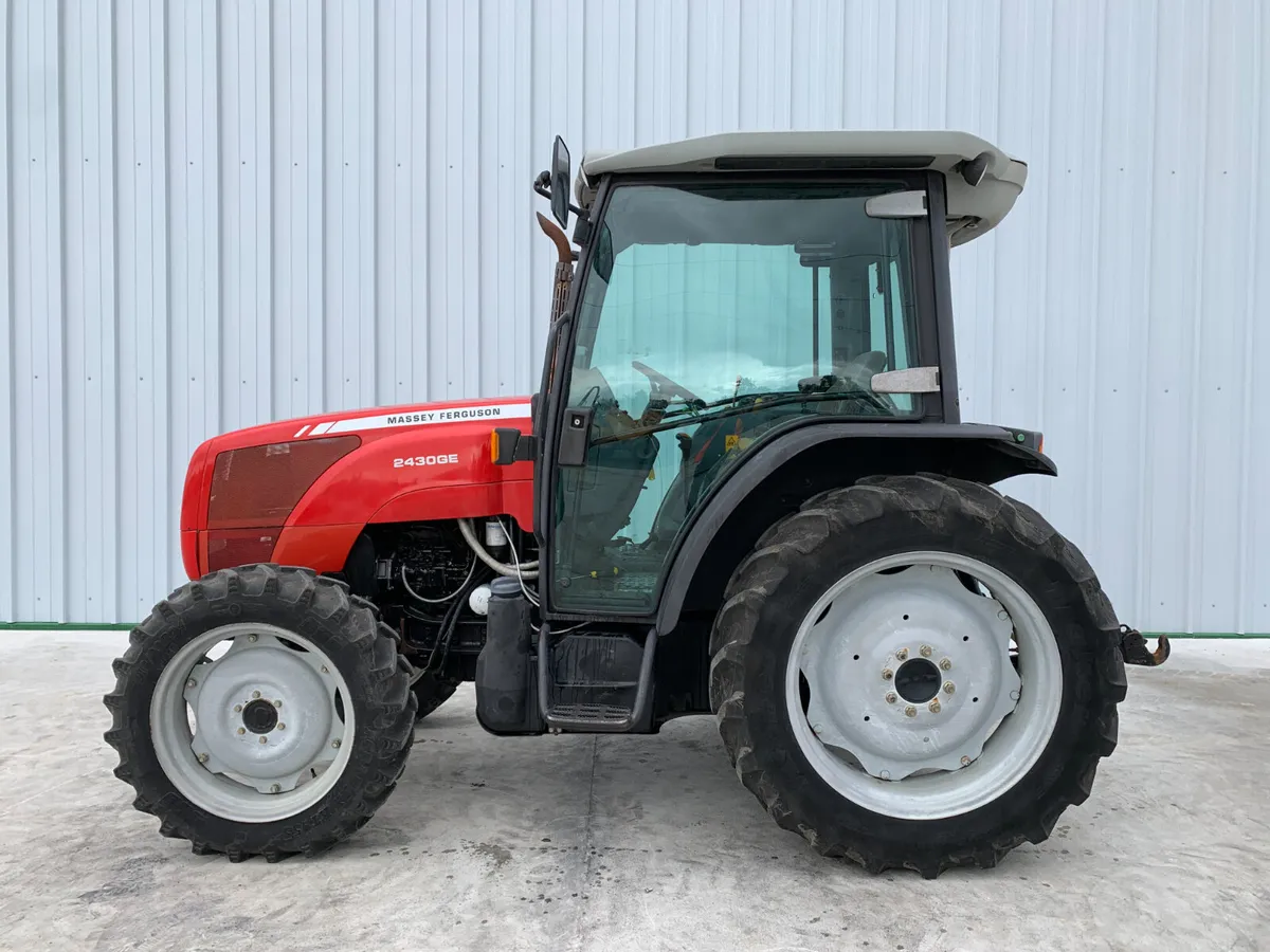 UNRESERVED MASSEY FERGUSON 2430GE FOR AUCTION - Image 2