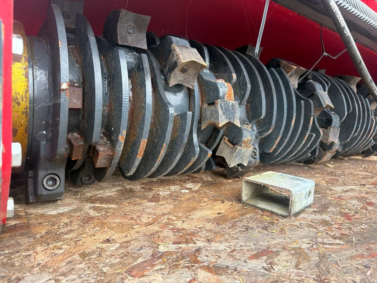 18-25T Mulcher for sale or hire - Image 4
