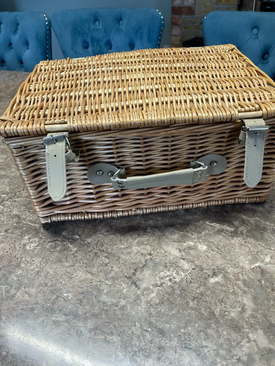 Picnic baskets - Image 4