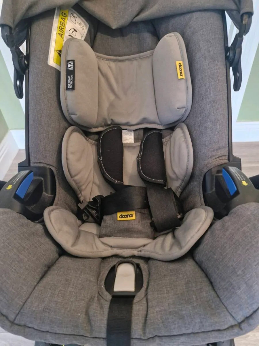 Doona Car Seat / Stroller - Image 2