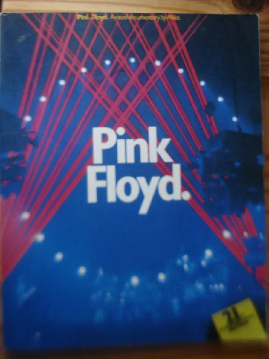 PINK FLOYD A VISUAL DOCUMENTARY 1988 EDITION. - Image 1